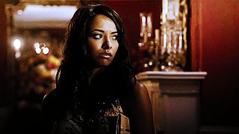 Bonnie Bennett Witch, Bonnie Bennett Gif, Kat Graham Gif, The Vampire Diaries Gif, Bonnie Vampire Diaries, Vampire Diaries Gif, Bonnie Bennett Aesthetic, Tvd Bonnie, Bennett Aesthetic