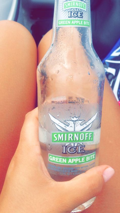 Smirnoff Ice green apple Smirnoff Ice Green Apple, Pretty Alcoholic Drinks, Smirnoff Ice, Drinks Alcohol, Drinks Alcohol Recipes, Alcohol Recipes, Summer Parties, Green Apple, Alcoholic Drinks