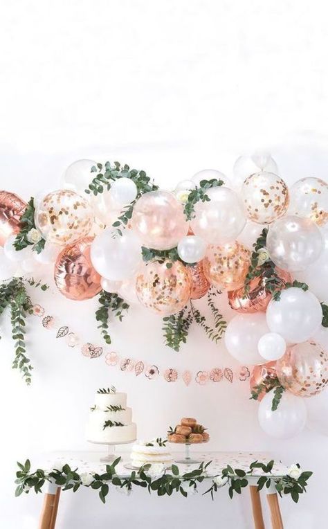 Interior Entrance, Hen Party Decorations, Rose Gold Bridal Shower, Decor Hallway, Chic Bridal Showers, Gold Confetti Balloons, Decor Eclectic, Rose Gold Confetti, Rose Gold Balloons