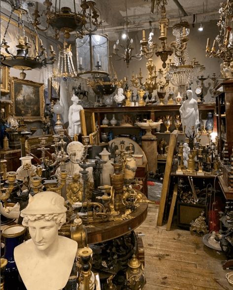 Fantasy Antique Shop, Old Antique Shop, Paris Flea Market Aesthetic, Antique Shop Aesthetic Dark, Old Shop Aesthetic, Antique Shop Aesthetic, Antique Store Aesthetic, Antique Shop Interior, Paris Shops