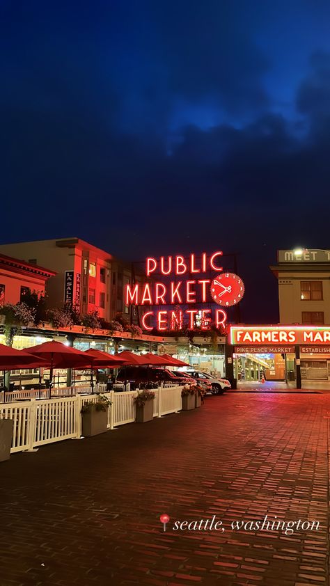 instagram story, pike place, public market center, seattle washington, aesthetic, photography Public Market Center Seattle, Seattle Washington Aesthetic, Washington State Aesthetic, Uw Seattle, Washington Aesthetic, Seattle Aesthetic, Pnw Aesthetic, Seattle Pictures, Seattle Travel Guide