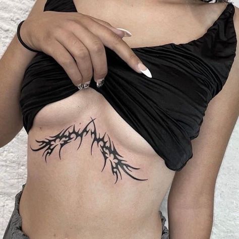 Tato Grunge, Tato Suku, Emo Tattoos, Tattoo Maker, Waist Tattoos, Sharpie Tattoos, Chest Tattoos For Women, Stomach Tattoos, Badass Tattoos