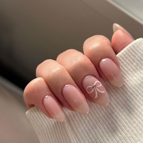 APRÉS GEL X NAILS + MAKEUP 🇨🇦 (@amys.clients) • Instagram photos and videos Ballerina Core, Bow Nail Designs, January Nails, Her Nails, Soft Nails, Nail Swag, Simple Nail, Nails 2024, Minimalist Designs