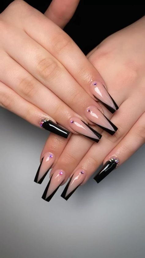 Acrylic Nails Black, Black Acrylic Nail Designs, Nails Gel Nails, Art Designs Ideas, Black Acrylic Nails, Classy Nail Designs, Grunge Nails, Stiletto Nails Designs, Simple Acrylic Nails