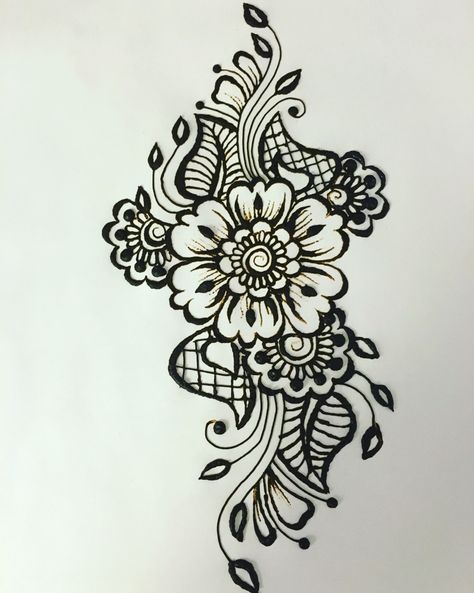 Henna Drawings On Paper, Henna Designs Paper, Henna Designs Drawing, Henna Tattoo Stencils, Henna Flower Designs, Henna Drawings, Henna Mandala, Henna Tattoo Hand, Beginner Henna Designs