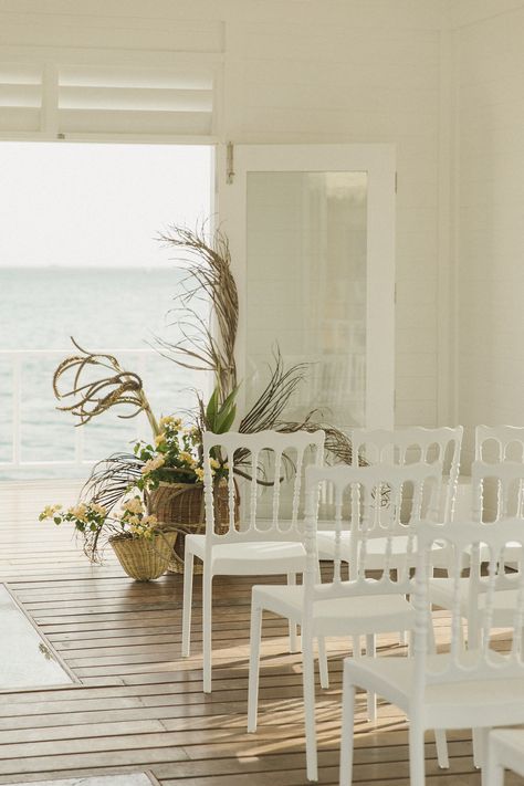 Liz Damrich, Sandals Resort, Destination Wedding Caribbean, Free Wedding Planner, Oceanfront Wedding, Sandals Resorts, Ceremony Design, Water Wedding, Dream Destination Wedding