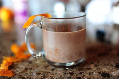 pioneer woman hot chocolate. 4 cups milk (2 milk 2 half and half) 1 cup chocolate chips The Pioneer Woman Cooks, Delicious Hot Chocolate, Pioneer Woman Recipes, Raspberry Syrup, Mexican Hot Chocolate, Tasty Kitchen, Homemade Hot Chocolate, Ree Drummond, Fried Pork