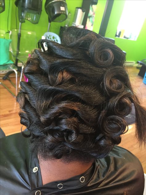 Candy curls Medium Hairstyles, Medium Hair Styles, Black Hair, Dreadlocks, Hairstyles, Candy, Hair Styles, Hair, Beauty