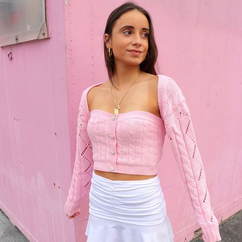 Pink tube top outfit