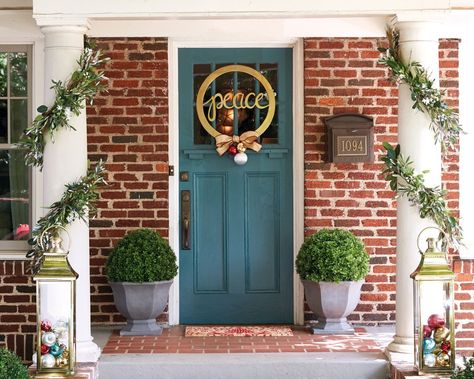 10 Festive, Holiday Front Doors to Inspire | How to Decorate Brick House Front Door Colors, Bright Front Doors, Front Door Paint Colors, Orange Brick, Doors Exterior, Brick Ranch, Door Paint Colors, Red Brick House, Brick Exterior House