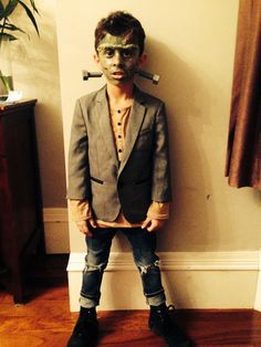 Frankenstein Diy Frankenstein Costume, Frankenstein Costume Kids, Frankenstein Costume Diy, Unique Kids Halloween Costume, Diy Frankenstein, Frankenstein Costume, Halloween Costumes Kids Boys, Costume Toddler, Diy Costumes Kids