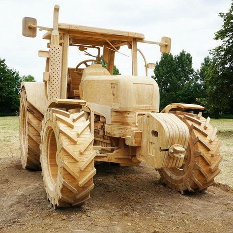 Wooden Tractor, Kids Woodworking Projects, Woodworking Plans Pdf, Simple Woodworking Plans, Into The Wood, Carpentry Projects, Woodworking Projects For Kids, Woodworking For Kids, Learn Woodworking