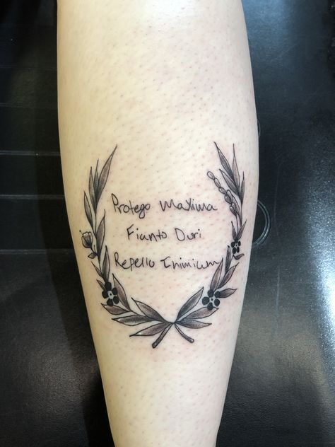 Harry Potter Laurel Wreath tattoo on calf Tattoo On Calf, Laurel Tattoo, Laurel Wreath Tattoo, Tattoo Words, Wreath Tattoo, Harry Styles Tattoos, Calf Tattoo, Laurel Wreath, Piercing Tattoo