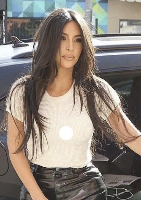 Kim Kardashian Hair Curtain Bangs, Khloe Kardashian Layered Hair, Kylie Jenner Layers Hair, Kim Kardashian Long Layered Hair, Kim K Blowout, Kim K Layered Hair, Kourtney Kardashian Hair Long, Kim Kardashian Long Hair Layers, Kylie Jenner Layered Hair