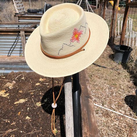 @glacierrimhats on Instagram: “Dreaming of summer days and a bountiful garden. I ordered a few open crown SunBody hats made out of fine Guatemalan palm leaves and have…” Sunbody Hats, Palm Leaves, Hat Making, Summer Days, Making Out, Cowboy Hats, Crown, Photo And Video, Hats