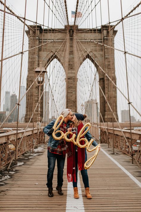 Nyc Baby Announcement, Nyc Pregnancy Announcement, Brooklyn Bridge Photoshoot, Maternity Photography Nyc, Bridge Photoshoot, Baby Announcement Photoshoot, Baby Announcement Pictures, City Baby, Nyc Baby