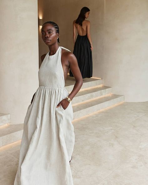 Black Style Icons, Linen Halter Dress, Linen Style Fashion, Linen Fashion, Tan Dresses, Sand Color, Inspiration Style, Looks Style, Linen Dresses