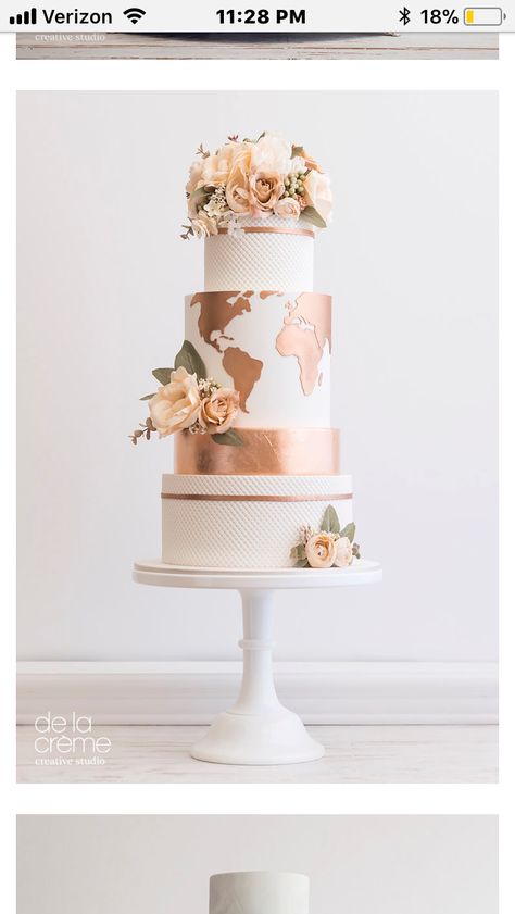 Copper Wedding Cake, Travel Wedding Cake, Burgundy Wedding Centerpieces, Metallic Wedding Cakes, Travel Cake, Big Wedding Cakes, Creative Wedding Cakes, Metallic Wedding, Wedding Cake Roses