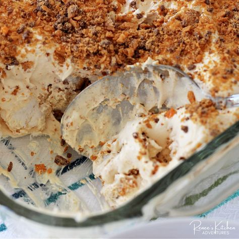 Butterfinger Fluff Dessert, Butterfinger Dessert Angel Food, Butterfinger Fluff, Butterfinger Dessert Recipes, Butterscotch Pudding Dessert, Butterfinger Dessert, Butterfinger Cake Recipe, Butterfinger Recipes, Butter Finger Dessert