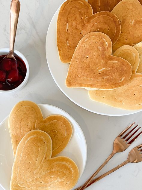 pretty food Heart Pancakes, Heart Shaped Food, Snap Food, Food Obsession, Different Recipes, Pretty Food, Food Cravings, I Love Food, Cute Food