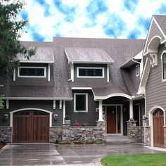 Exterior House Colors With Brown Roof Design, Pictures, Remodel, Decor and Ideas - page 3 Dovetail Exterior, Exterior Paint Color Schemes, Farmhouse Color Scheme, Green Siding, Best Exterior Paint, Exterior House Ideas, Exterior Doors With Glass, Brown Roof, Glass Railings