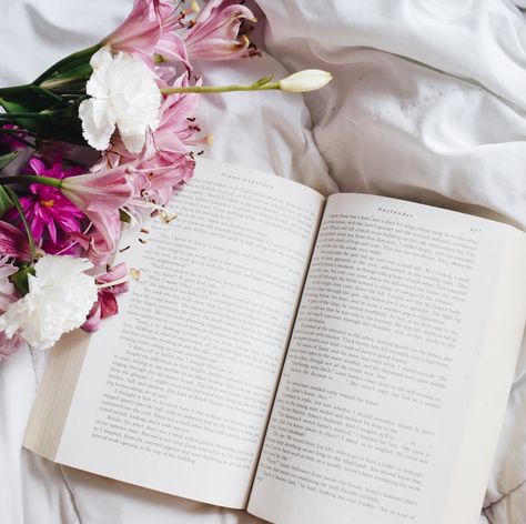 uponthepages: “welcome spring ” Book Flatlay, Spring Books, Romance Readers, Welcome Spring, Cozy Reading, Page Turner, Book Nooks, Beautiful Blooms, Book Photography