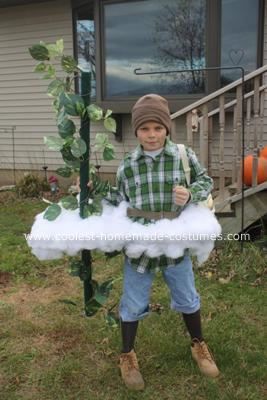 Homemade Jack and the Beanstalk Costume: Ethan age 9 is Jack and the beanstalk.  We used 2 pieces of round Styrofoam for the beanstalk that I glued together, then I wrapped it with green material Jack And The Beanstalk Costume, Beanstalk Costume, Bible Costumes, Kids Book Character Costumes, Storybook Character Costumes, Book Characters Dress Up, World Book Day Ideas, Biblical Costumes, Book Character Day