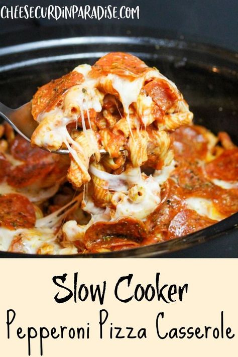 Pepperoni Pizza Pasta, Pepperoni Pizza Casserole, Pizza Pasta Casserole, Cheesy Chicken Pasta, Slow Cooker Pasta Recipes, Slow Cooker Creamy Chicken, Slow Cooker Casserole, Slow Cooker Pasta, Pizza Casserole