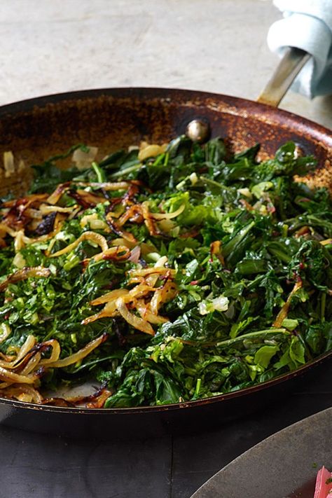 Healthy Lebanese Recipes, Dandelion Greens Recipes, Wilted Greens, Dandelion Greens, Balsamic Onions, Crispy Onions, Lebanese Recipes, Dandelion Recipes, Fried Onions