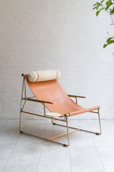 Poltrona Vintage, Deck Chairs, Take A Seat, Interior Furniture, A Chair, Cheap Home Decor, Leather Chair, Sofa Chair, Furniture Chair