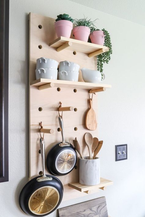 How to make a DIY pot rack from oversized pegboard shelves Peg Board Kitchen, Scrap Wood Diy, Using Scrap Wood, Peg Boards, Veneer Plywood, Birch Veneer, Woodworking Joinery, Hanging System, Diy Pots