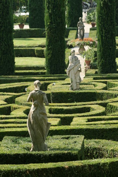 One of Italy's best-kept secrets - Giardino Giusti in Verona - [oops!] Dreamy Gardens, Italy Verona, Italian Gardens, Gucci Garden, English Garden Design, Italian Garden, Thermal Bath, Bergamo, English Garden