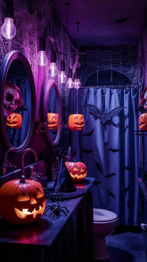 Laundry Room Halloween Decor, Bathtub Halloween Decoration, Halloween Decorations For Bathroom, Halloween House Aesthetic, Spooky Home Aesthetic, Halloween Bathroom Ideas, Halloween Decor Bathroom, Bathroom Halloween Decor, Bathroom Decor Simple