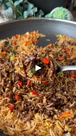 Sticky Beef, Stir Fried Veggies, Mince Dishes, Noodle Bake, Fried Veggies, Microwave Rice, Dark Soy Sauce, Beef Rice, Garlic Puree