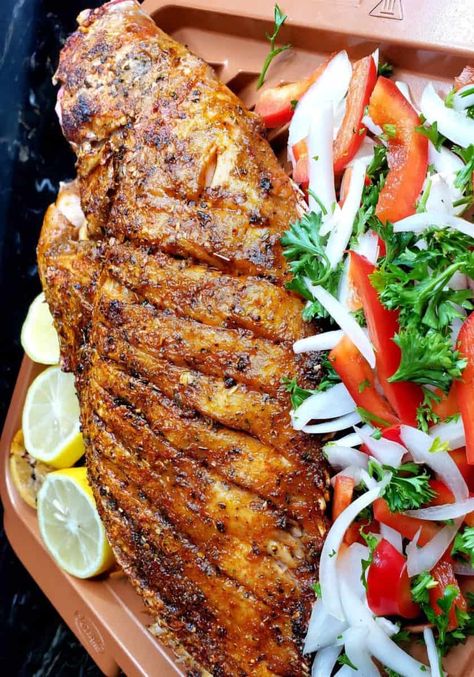 Grilled Whole Red Snapper Recipes, Grilled Whole Fish Recipes Red Snapper, Best Way To Cook Snapper, Whole Snapper Fish Recipes Baked, Baked Snapper Recipes, Red Drum Fish Recipes, Whole Snapper Fish Recipes, Oven Baked Red Snapper, Red Snapper Recipes Baked