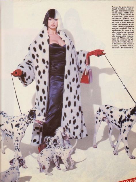 Corella Deville, 90210 Fashion, Cruella Costume, Happy Hallow, Fun Office, Cruella Deville, Spooky Party, Trendy Halloween Costumes, Costume Inspo