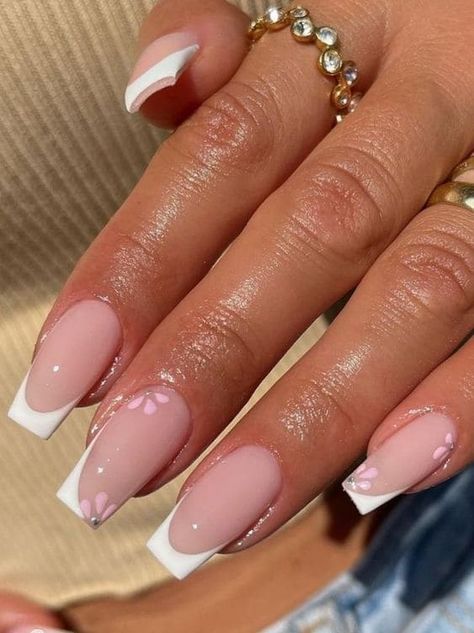 Trending Coffin Acrylic Nails 2023, Clear Pink Nails With White Design, Summer Nails 2023 White And Pink, Aesthetic Nails Acrylic French Tip, Gelx Short Nail Designs, Nails Inspiration White And Pink, Cute French Nails Ideas Square, Nails 2023 Trends Pink French, Nails 23 Trends