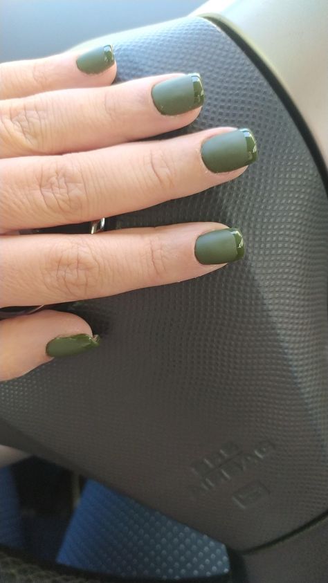 Matte Green Nails With Glossy Tips, Fall Nails 2022 Green, Matte Green Nails, Bee Nails, Black French Tips, Diy Nails At Home, Gel Nails Diy, Cute Gel Nails, Best Acrylic Nails