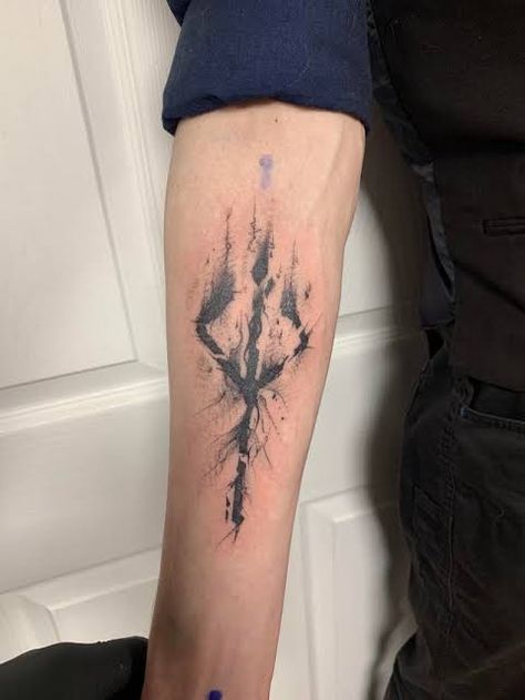 Bloodborne Tattoo Design, Soulsborne Tattoo, Bloodborne Tattoo Ideas, Bloodborne Tattoo, Elden Ring Tattoo, Berserker Tattoo, Atla Tattoo, Dark Souls Tattoo, Soul Tattoo