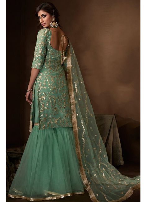 Luxury Green Wedding Sharara, Green Sharara Suit, Suit Poses, Green Sharara, Punjabi Suits Party Wear, Gharara Suits, Blue Anarkali, Sharara Designs, Suits Accessories