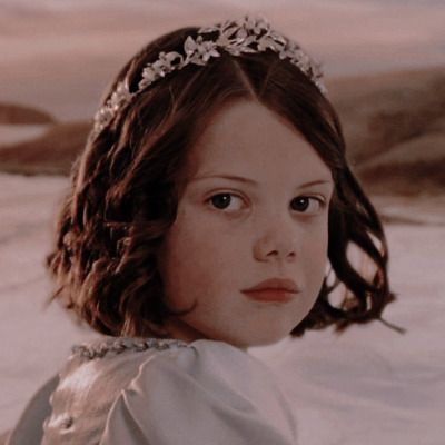 Lucy Pevensie♡ Lucy Pevensie, Narnia, Fanfiction, Books Wattpad, Wattpad, Books