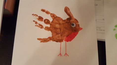 Red Robin hand print Robin Handprint Card, Robin Handprint, Christmas Crafts Preschool, Handprint Christmas Cards, Ceramics Painting, Christmas Ceramics, February Crafts, Christmas Teaching, Print Christmas Card