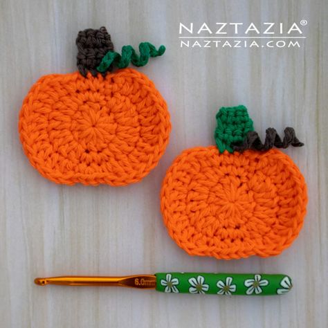 Crochet Pumpkin Applique - Naztazia ® Crochet Pumpkin Applique, Crocheted Pumpkins, Halloween Yarn, Double Ended Crochet, Crochet Applique Patterns Free, Halloween Applique, Crochet Appliques, Pumpkin Applique, Crochet Collection