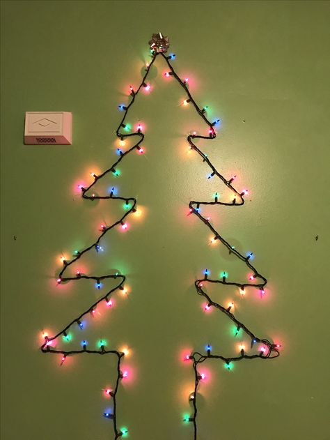 Christmas Led Lights Diy, Decoration With Lights, Tree Wall Decoration, Wall Mounted Christmas Tree, Christmas Babygrow, Flat Christmas Tree, Christmas Booth, Wall Tree, Christmas Decorations Apartment