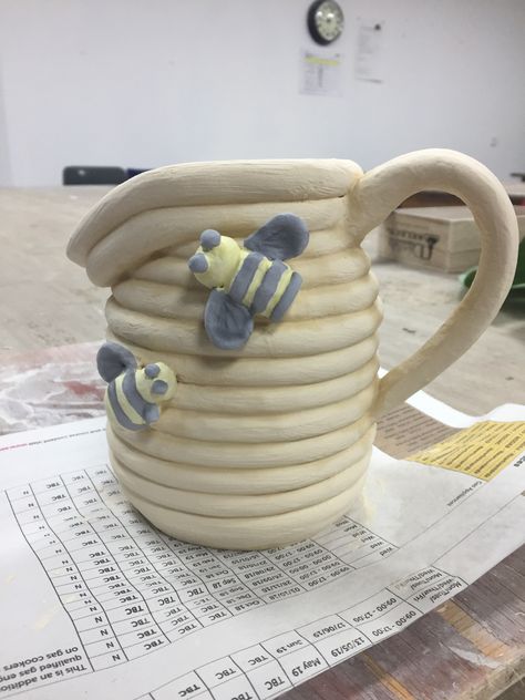 Coiled Honey bee jug with mustard, citrus and black coloured glazes ready for firing. Glazes from #scarvapottery Bee Mug Ceramics, Coil Pots Ideas Creative, Coil Mug, Bee Ceramics, Ceramic Creations, Coil Pots, Ceramics Art, Ceramics Ideas, Ceramic Ideas