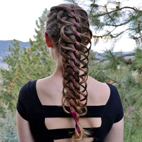 French 4-Strand Ribbon Loop Braid on myself today! ☺💜️ I'm twinning with the lovely @twistsandbraids! 💕 Style inspired by @mimiamassari &… Hare Stiles, Loop Braid, French Braids, Awesome Hair, Ffa, Braids Hairstyles, French Braid, Girl Hair, Hair Art