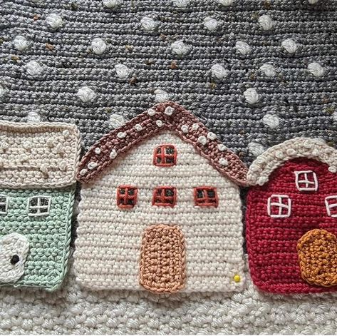 Adelboden, Crochet House, Crochet Xmas, Crochet Applique, Crochet Poncho, Crochet Home, Christmas Crochet, Yarn Crafts, Crochet Designs