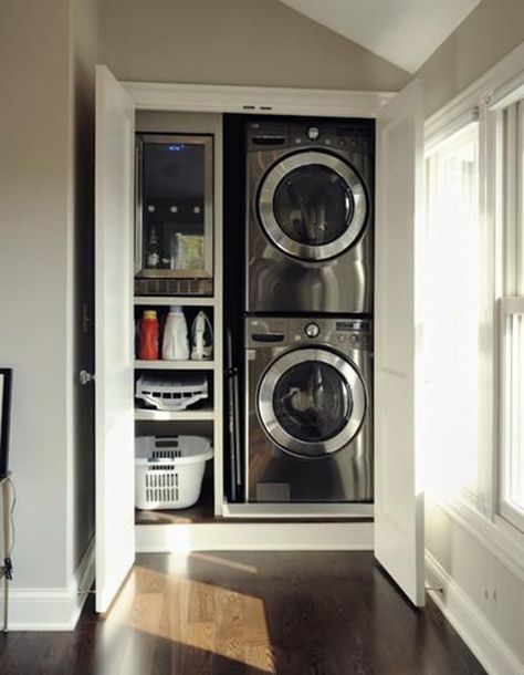 Laundry Room Decorating, Laundry Room Storage Shelves, Drying Room, Small Laundry Room Organization, Casa Clean, Room Storage Diy, Stackable Washer And Dryer, Laundry Closet, Small Space Storage