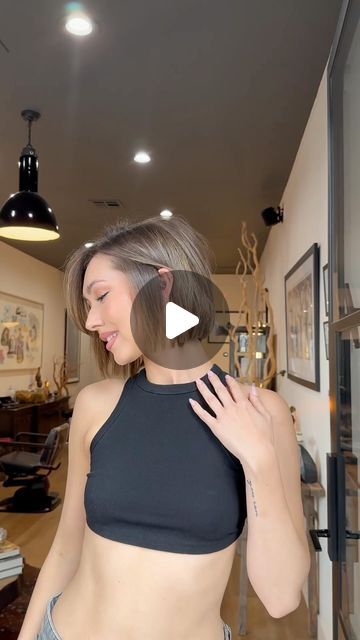 Dominick Serna on Instagram: "•the consult• We took Anessa to a chin length bob. I cut movement into it with concave layers and cut into it so it was soft and effortless and didn’t look like she had them. I cut a curtain bang on her that started at her check bone which opened her up. I love the way this turned out on her. What y’all think? Love y’all Domdom" Chin Length Hair With Curtain Bangs, Bob Back View, Concave Layers, Concave Bob Hairstyles, One Length Bobs, Concave Bob, Soft Bangs, Short Hair Lengths, Chin Length