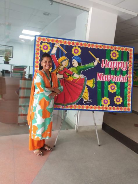 Navratri Bulletin Board Ideas School, Border Ideas For Board, Board Decoration For Navratri, Navratri Celebration In School, Navratri Chart For School, Navratri Soft Board Decoration, Navratri Bulletin Board Ideas, Dasara Decoration Ideas For School, Navratri Board Decoration In School